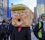Donaldo Trumpo inauguraciją visame pasaulyje lydėjo protestai