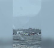 Vilniaus oro uoste nuo tako nuslydo i&scaron; Var&scaron;uvos atskridęs lėktuvas