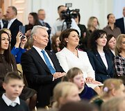 Prezidentas ir pirmoji ponia Kalėdų eglutės įžiebimo &scaron;ventėje