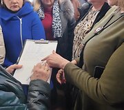 Alytaus pedagogai kyla į akciją dėl atleistos etikos mokytojos