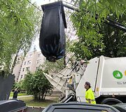 Konteinerio krata Kaune: paai&scaron;kėjo, ar kauniečiai moka rū&scaron;iuoti plastiką