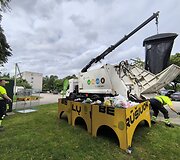 Konteinerio krata Kaune: paai&scaron;kėjo, ar kauniečiai moka rū&scaron;iuoti plastiką