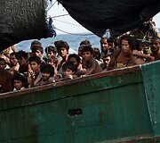 Prie Tailando krantų pastebėtas dreifuojantis laivas pilnas nelegalių imigrantų