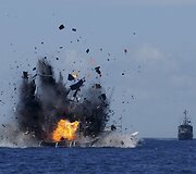 Indonezijos kariuomenė susprogdina nelegalų užsienio žvejybos laivą