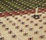&Scaron;imtai slaugos mokyklos studentų per egzaminą Kinijoje