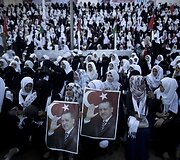 Masinė vestuvių ceremonija Palestinoje, kurias finansavo Turkijos valdžia ir &bdquo;Hamas&ldquo; rėmėjai