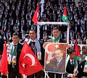 Masinė vestuvių ceremonija Palestinoje, kurias finansavo Turkijos valdžia ir &bdquo;Hamas&ldquo; rėmėjai