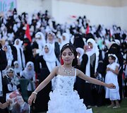 Masinė vestuvių ceremonija Palestinoje, kurias finansavo Turkijos valdžia ir &bdquo;Hamas&ldquo; rėmėjai