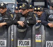 Surengtos demonstracijos prie&scaron; 8 mėnesius Meksikoje dingusiems studentams atminti