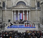 Paryžiaus Panteone perlaidoti keturi prancūzų pasiprie&scaron;inimo naciams didvyriai