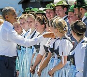 Merkel surengė Obamai liaudi&scaron;ką sutikimą su alumi ir &bdquo;umpapa&ldquo; muzika