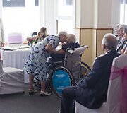 103 metų jaunikis ir 91 metų jaunoji &ndash; pasaulyje vyriausia jaunavedžių pora