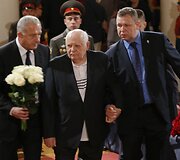 Rusijos politikos elitas atsisveikina su velioniu ekspremjeru Primakovu