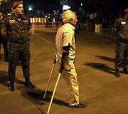 Jerevane protestuotojai nepaklūsta policijos reikalavimams i&scaron;siskirstyti po įtemptos nakties