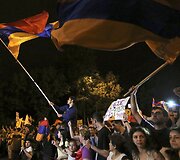 Jerevane protestuotojai nepaklūsta policijos reikalavimams i&scaron;siskirstyti po įtemptos nakties