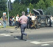 Apvirtęs automobilis