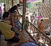 22 metus vergavęs Myint Naing pagaliau grįžo į savo &scaron;eimą