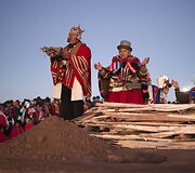 Bolivijoje Aimarų tauta sutinka naujuosius metus &ndash; per ilgiausią naktį Pietų pusrutulyje