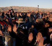 Bolivijoje Aimarų tauta sutinka naujuosius metus &ndash; per ilgiausią naktį Pietų pusrutulyje