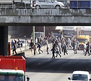 Protestuojantys Paryžiaus taksi vairuotojai