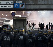 Protestuojantys Paryžiaus taksi vairuotojai