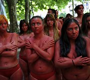 PETA protestas prie&scaron; koridą