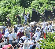 Serbijos premjeras i&scaron;vejamas i&scaron; Srebrenicos žudynių kapinių