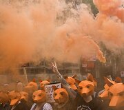 Protestas, reikalaujantis palikti galioti lapių medžioklės draudimą Londone