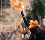 Protestas, reikalaujantis palikti galioti lapių medžioklės draudimą Londone