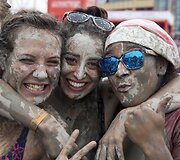 Pietų Korėjoje rengiamas kasmetinis purvo festivalis