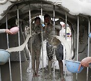Pietų Korėjoje rengiamas kasmetinis purvo festivalis