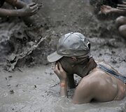Pietų Korėjoje rengiamas kasmetinis purvo festivalis