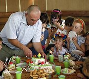 Pabėgėliai i&scaron; Rytų Ukrainos glaudžiasi sanatorijoje Korosty&scaron;ive