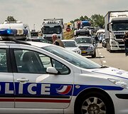 Prancūzijoje &bdquo;My Ferry Link&ldquo; darbuotojai blokuoja kelią į uostą