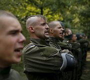 Ukrainos ultranacionalistų savanorių pulko &bdquo;Azov&ldquo; karių rungtynės