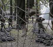 Ukrainos ultranacionalistų savanorių pulko &bdquo;Azov&ldquo; karių rungtynės