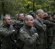 Ukrainos ultranacionalistų savanorių pulko &bdquo;Azov&ldquo; karių rungtynės