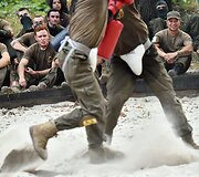 Ukrainos ultranacionalistų savanorių pulko &bdquo;Azov&ldquo; karių rungtynės