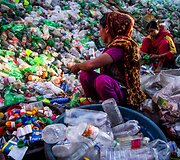 Perdirbimo gamyklos Banglade&scaron;e darbuotojos