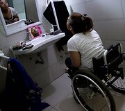 Tango invalido vežimėlyje &scaron;okanti Gabriela Fernanda Torres
