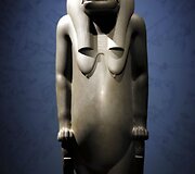 Archeologinė rastų nuskendusių meno vertybių prie Egipto paroda Paryžiuje