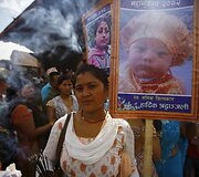 Nepalas mini pražūtingo žemės drebėjimo metines
