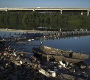 Nuotekomis ir &scaron;iuk&scaron;lėmis užter&scaron;tas Rio de Žaneiro vandenys