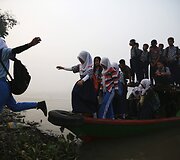 Mi&scaron;ko gaisrai Indonezijoje paskandino miestus dūmuose