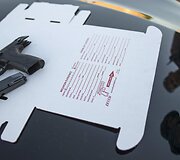 Policininkai užpildo dokumentus apie rastą &scaron;aunamąjį ginklą