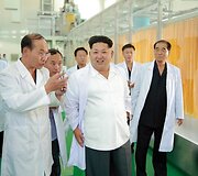 &Scaron;iaurės Korėjoje yra kuo pasidžiaugti jos lyderiui Kim Jong Unui