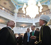 Putinas dalyvavo didžiulės mečetės atidaryme Maskvoje