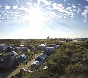 Migrantai &bdquo;Naujosiose džiunglėse&ldquo; &ndash; stovyklavietėje prie Kalė Prancūzijoje