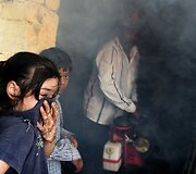 Indijos sostinė pur&scaron;kiama priemone nuo uodų perne&scaron;ančių dengės virusą