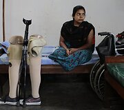 Moteris neteko kojų sugrius gamyklai Banglade&scaron;e